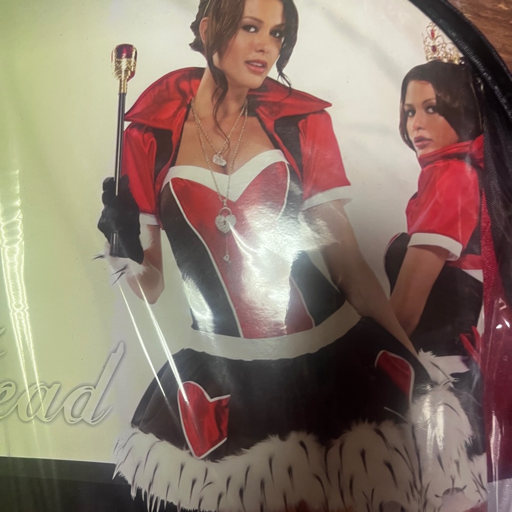 Foreplay Queen of Hearts costume small/medium EUC Halloween !!